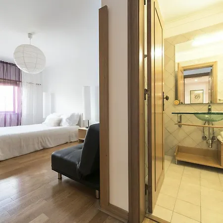 In Bed With Lisbon - Quinta Grande
